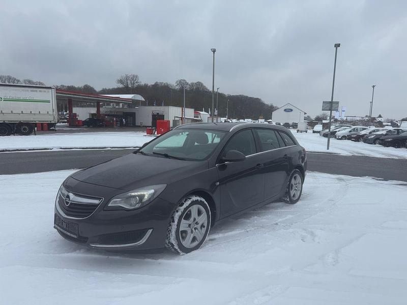 Gebraucht Opel Insignia Edition 131 PS (96 kW) 2015 Grau Kombi