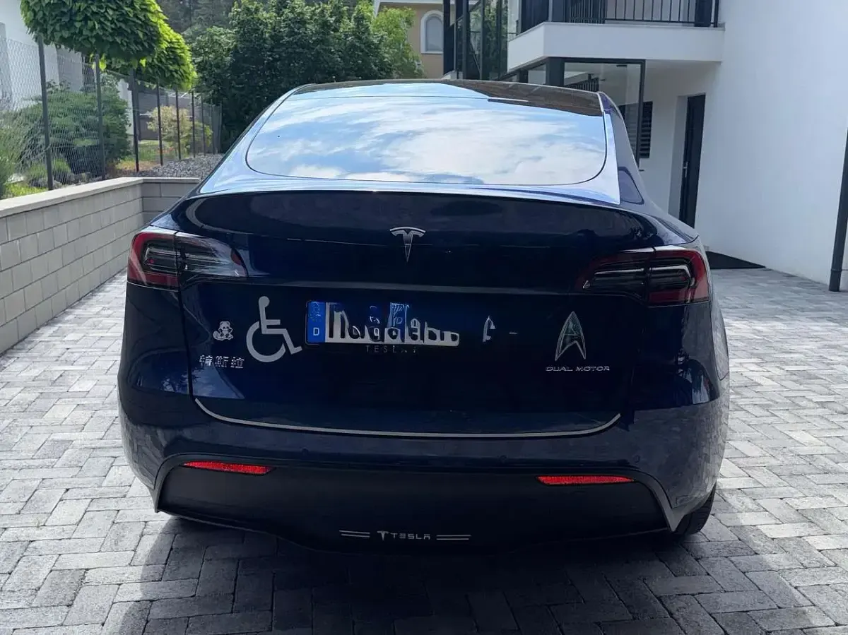 Gebraucht Tesla Model Y 378 kW (514 PS) 2021 Blau SUV