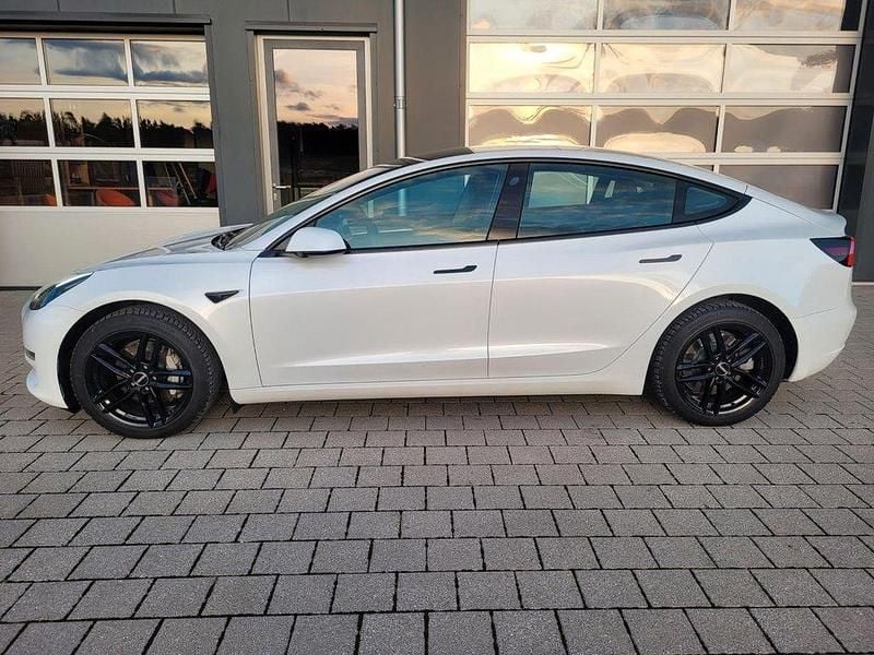 Gebraucht Tesla Model 3 366 kW (498 PS) 2023 Weiß Limousine