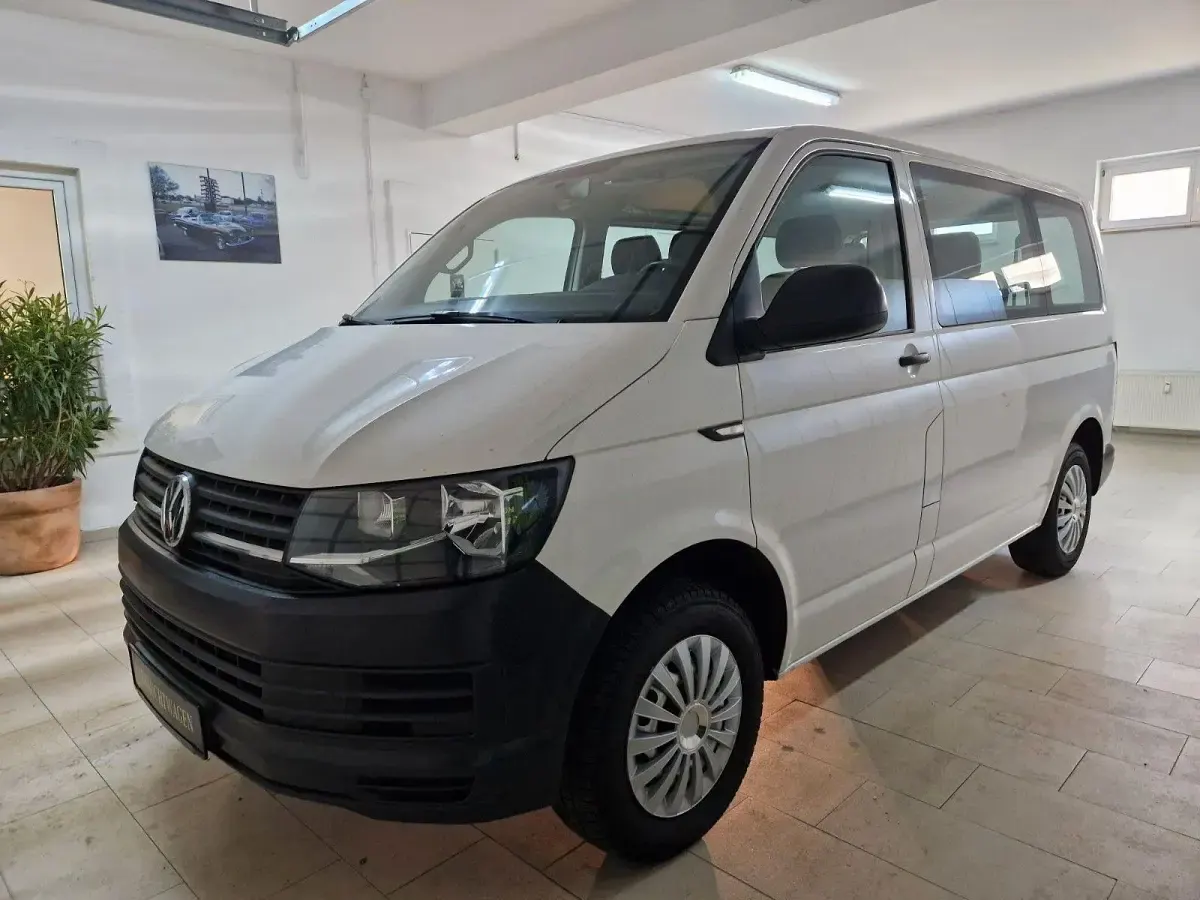 Gebraucht VW Caravelle 102 PS (75 kW) 2017 Weiß Van
