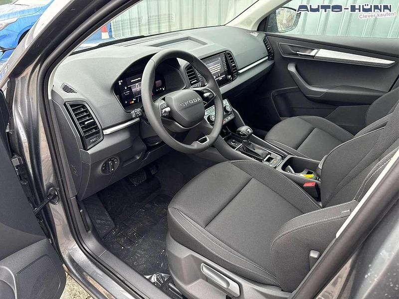 Neu Skoda Karoq Selection 150 PS (110 kW) 2026 Graphitgrau metallic SUV