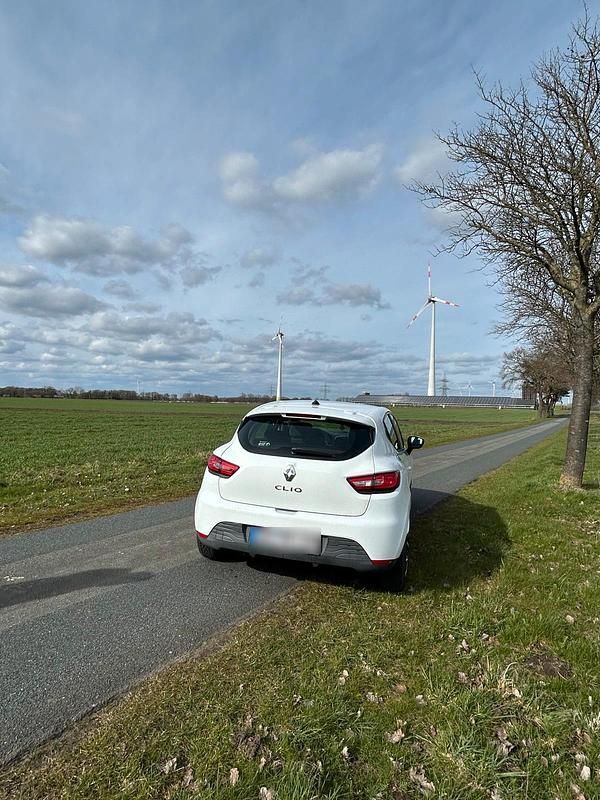 Gebraucht Renault Clio IV 73 PS (53 kW) 2013 Weiß Kleinwagen