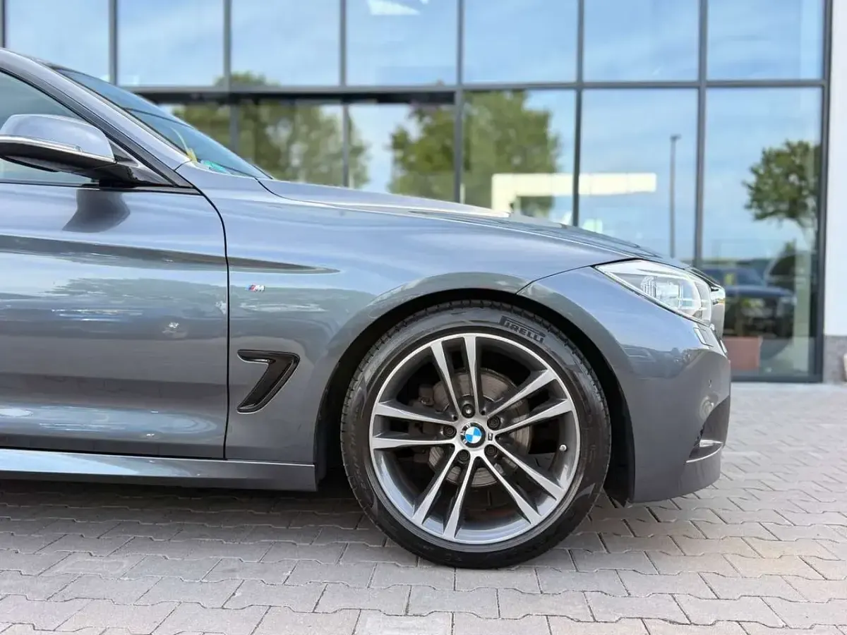 Gebraucht BMW 320 Gran Turismo Comfort Edition 184 PS (135 kW) 2016 Grau Coupé