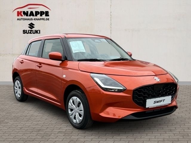 Neu Suzuki Swift Club 83 PS (61 kW) 2025 Orange Kleinwagen