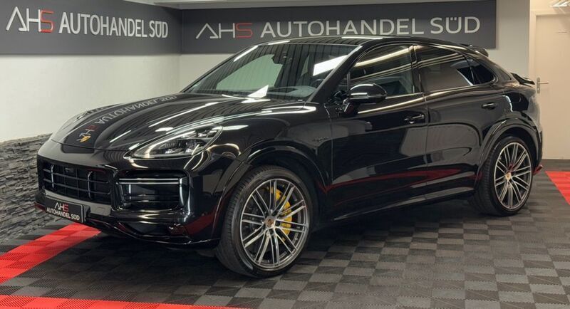 Schwarz Gebraucht 2020 Porsche Cayenne Turbo S SUV | 92.999 € (Fairer Preis) - Bild 1/4