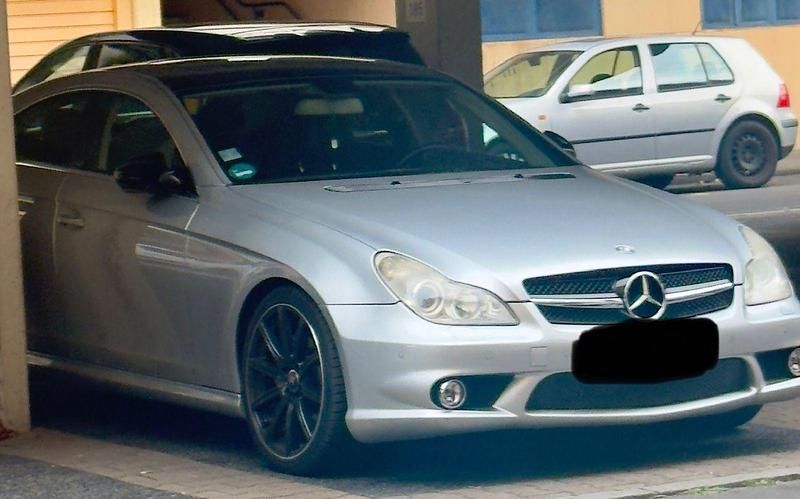 Silber Gebraucht 2009 Mercedes CLS500 Coupé | 15.900 € (Fairer Preis) - Bild 1/4