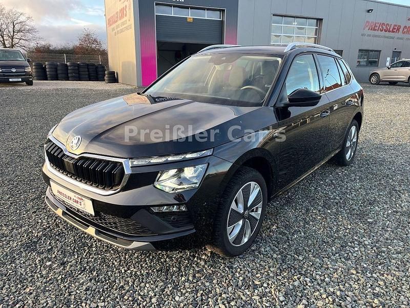 Schwarz Gebraucht 2025 Skoda Kamiq Drive SUV | 25.450 € (Fairer Preis) - Bild 1/4