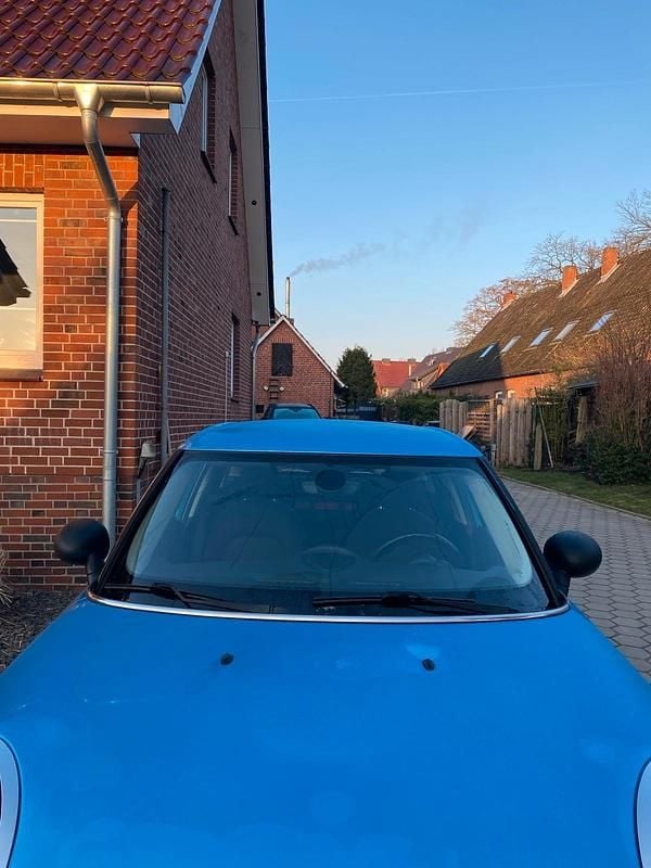 Gebraucht Mini Cooper 102 PS (75 kW) 2018 Blau Kleinwagen