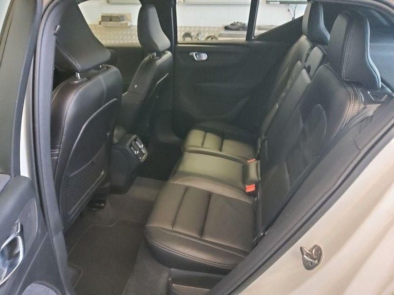 Gebraucht Volvo XC40 R-Design 197 PS (144 kW) 2021 Weiß SUV