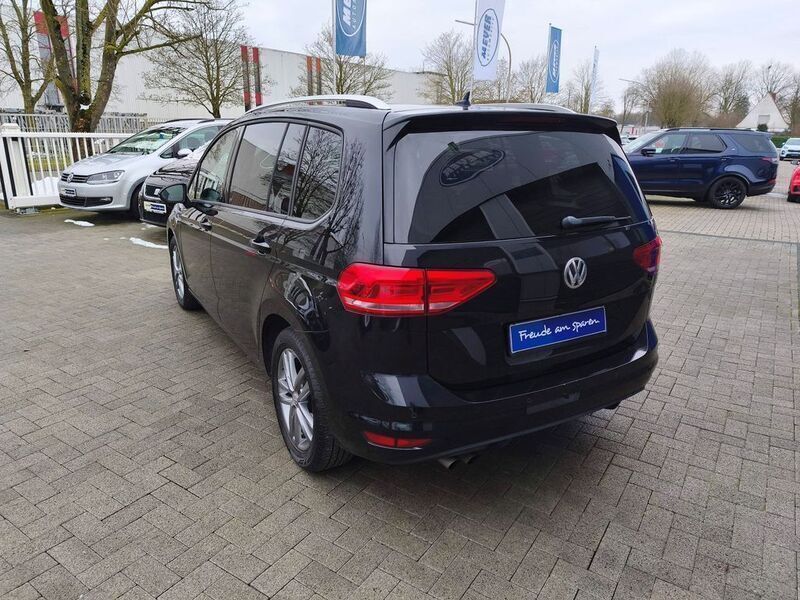 Gebraucht VW Touran Sound 150 PS (110 kW) 2018 Schwarz (tiefschwarzmet.) Van / Kleinbus