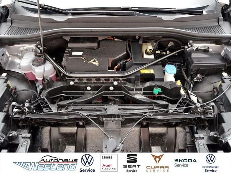 Gebraucht Audi e-tron 219 kW (299 PS) 2022 Florettsilber (metallic) SUV