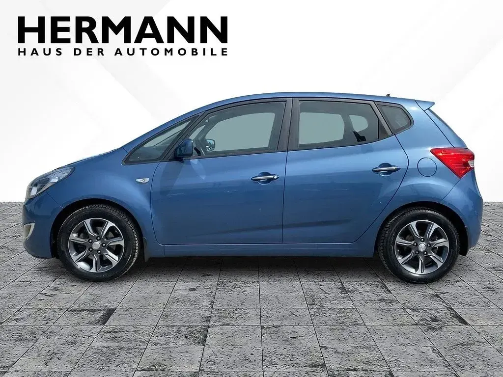 Gebraucht Hyundai ix20 Classic 90 PS (66 kW) 2015 Blau Kleinwagen