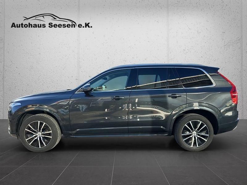 Gebraucht Volvo XC90 Momentum 235 PS (172 kW) 2021 Grau SUV