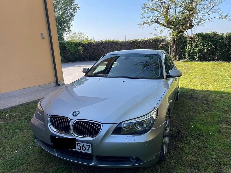 Silber Gebraucht 2006 BMW 535 Limousine | 11.500 € (Etwas zu teuer) - Bild 1/4