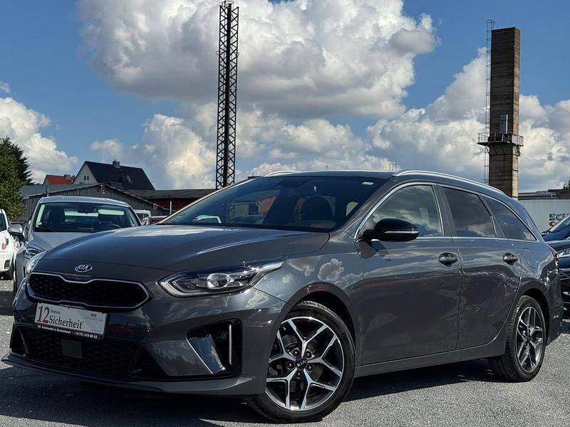 Grau Gebraucht 2019 Kia Ceed Sportswagon GT-Line Kombi | 17.999 € (Guter Preis) - Bild 1/4