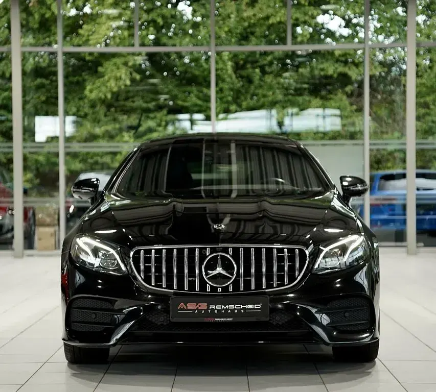 Gebraucht Mercedes E450 AMG line 368 PS (270 kW) 2019 Schwarz Coupé