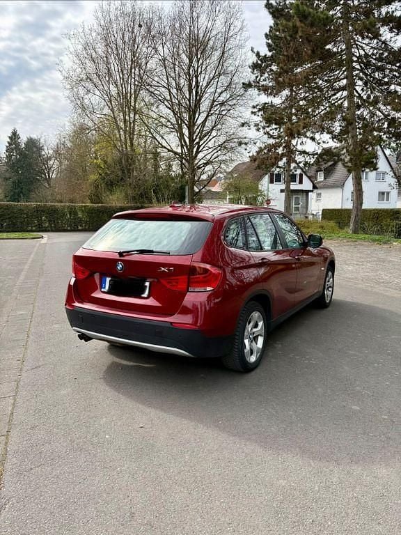 Gebraucht BMW X1 184 PS (135 kW) 2011 Rot SUV