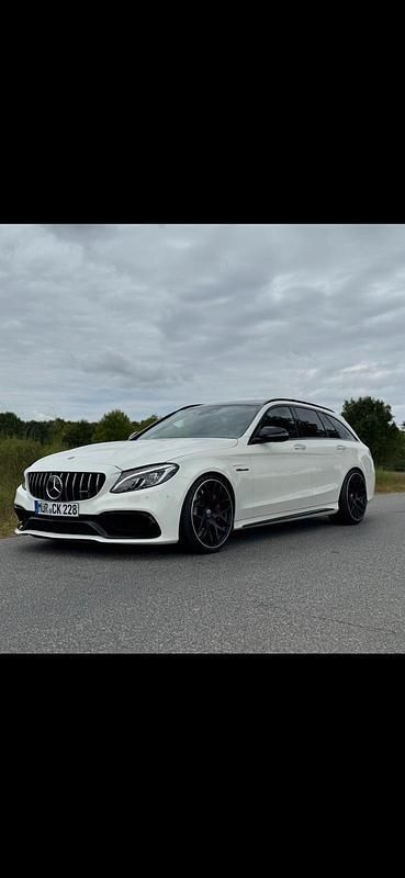 Weiß Gebraucht 2016 Mercedes C63S AMG AMG Kombi | 36.900 € (Superpreis) - Bild 1/4