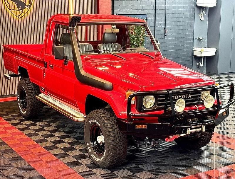 Gebraucht Toyota Land Cruiser 116 PS (85 kW) 1993 Rot SUV