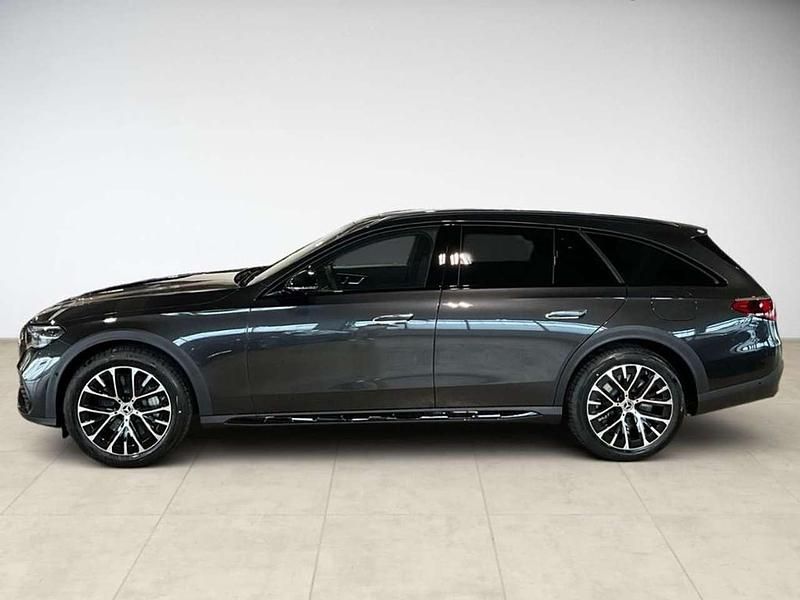 Gebraucht Mercedes E300 Avantgarde 197 PS (144 kW) 2025 Metalliclack graphitgrau Kombi