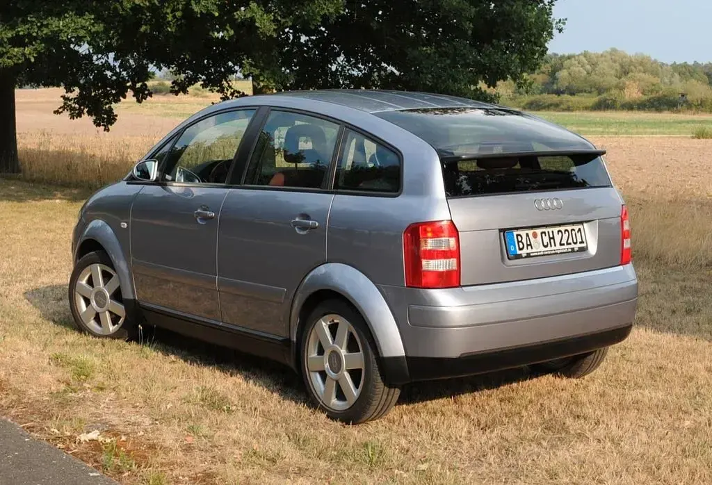 Gebraucht Audi A2 Advanced 75 PS (55 kW) 2005 Silber Kleinwagen