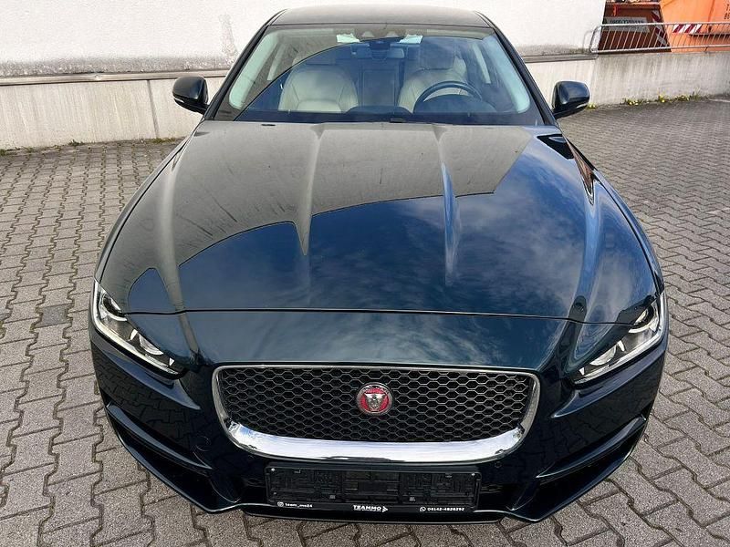 Gebraucht Jaguar XE 179 PS (131 kW) 2015 Grün Limousine