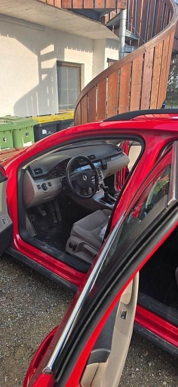 Gebraucht VW Passat Trendline 140 PS (102 kW) 2007 Rot Kombi