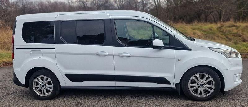 Gebraucht Ford Tourneo Connect Trend 120 PS (88 kW) 2018 Weiß Van / Kleinbus