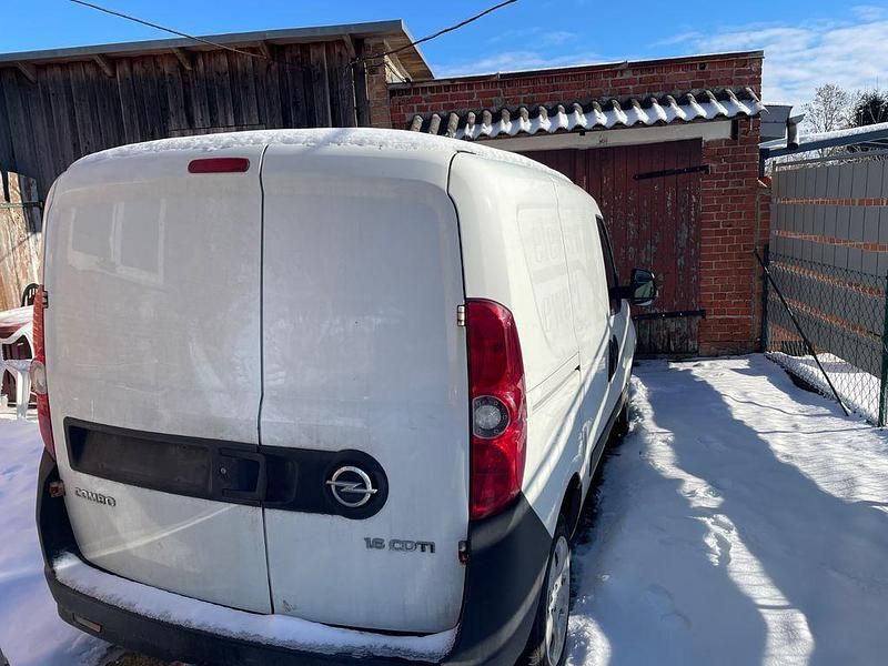 Gebraucht Opel Combo Selection 105 PS (77 kW) 2013 Weiß Van / Kleinbus