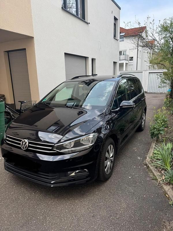 Gebraucht VW Touran 150 PS (110 kW) 2016 Schwarz Van / Kleinbus