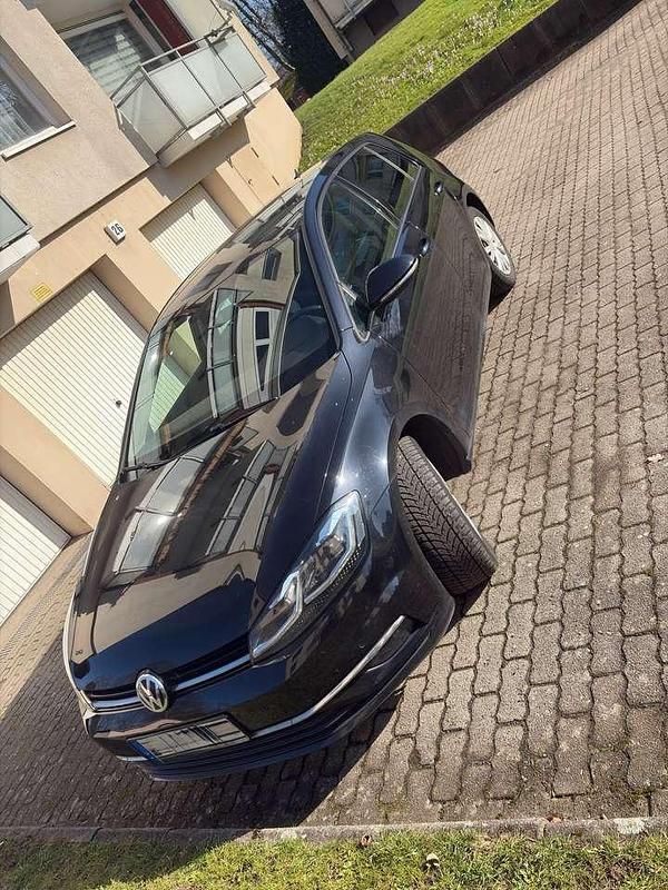Gebraucht VW Golf VII Highline 150 PS (110 kW) 2017 Schwarz Kleinwagen