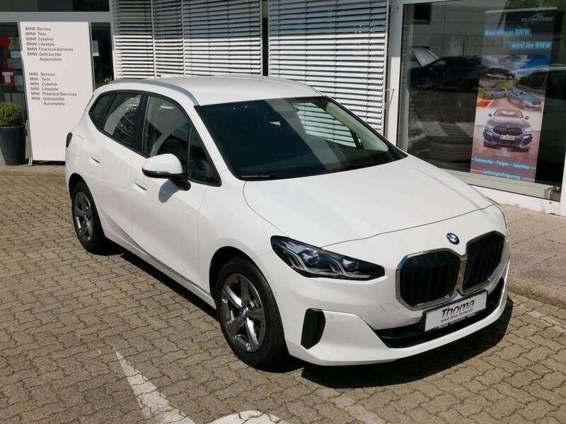 Alpinweiß Gebraucht 2022 BMW 218 Van / Kleinbus | 29.890 € (Fairer Preis) - Bild 1/4
