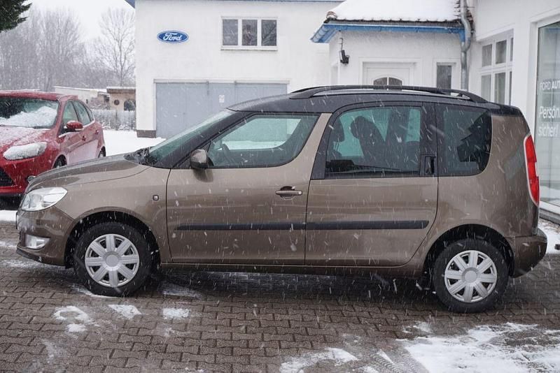 Gebraucht Skoda Roomster Ambition 86 PS (63 kW) 2013 Braun Van / Kleinbus