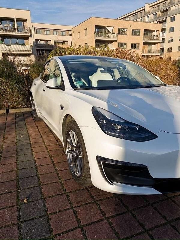 Gebraucht Tesla Model 3 Standard Range Plus 225 kW (306 PS) 2022 Weiß Limousine