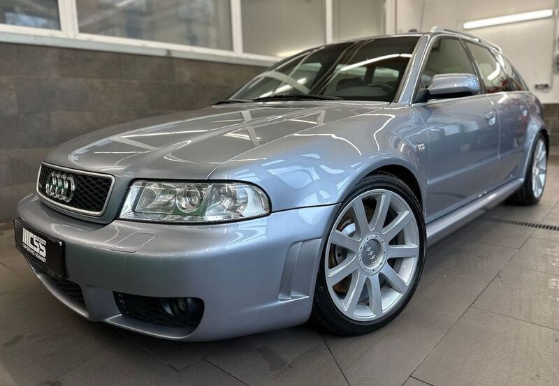 Avussilber Gebraucht 2001 Audi RS4 Sport Kombi | 48.888 € (Guter Preis) - Bild 1/4