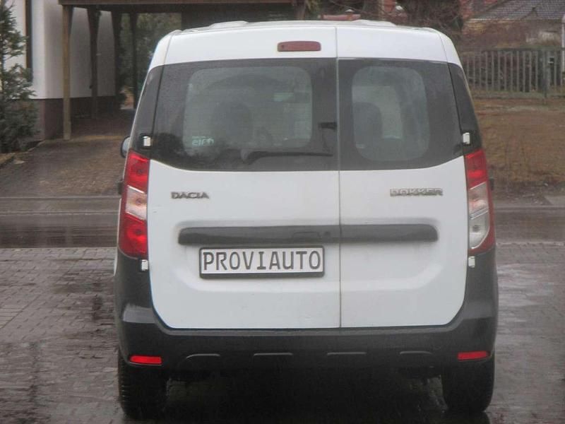 Gebraucht Dacia Dokker Ambiance 83 PS (61 kW) 2014 Gletscherweiss Van / Kleinbus