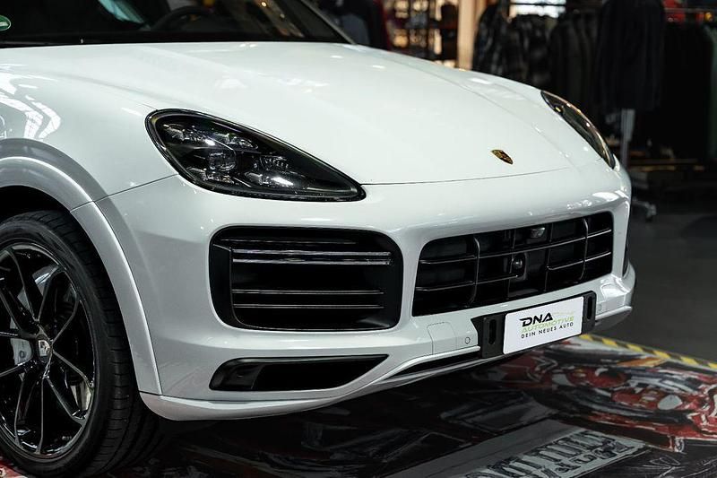 Gebraucht Porsche Cayenne Turbo 549 PS (403 kW) 2019 Weiß SUV
