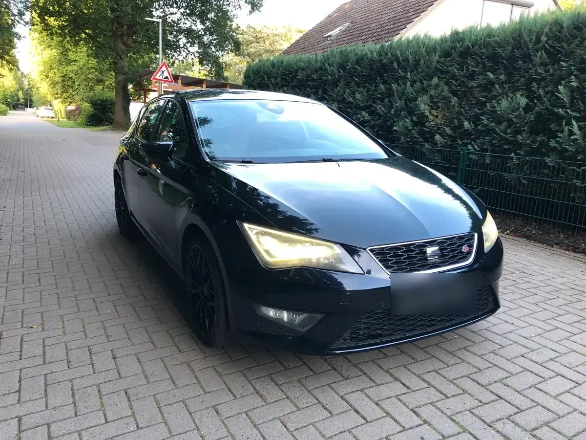 Gebraucht Seat Leon FR 150 PS (110 kW) 2014 Schwarz Limousine