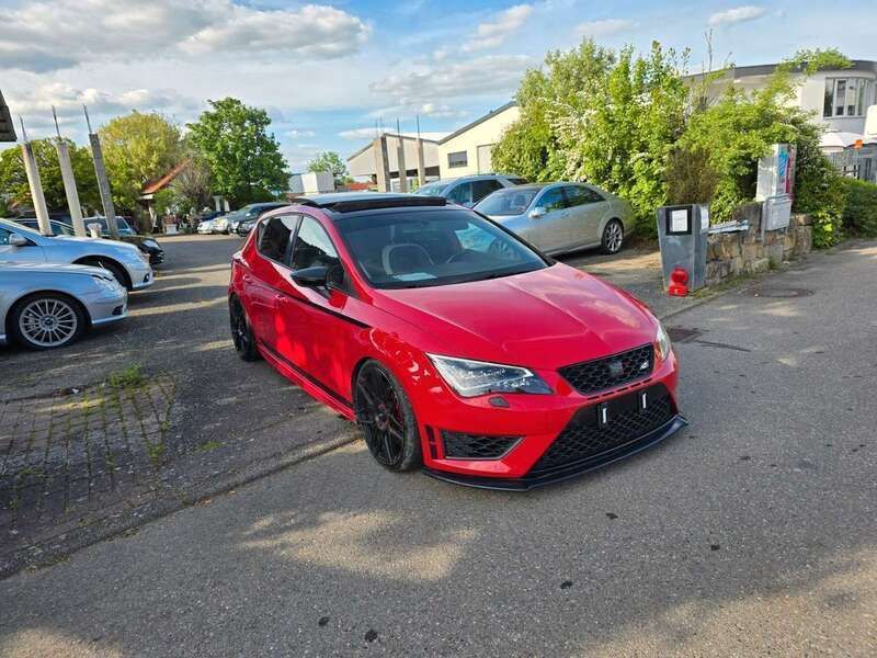 Rot Gebraucht 2015 Cupra Leon Kleinwagen | 14.990 € - Bild 1/4