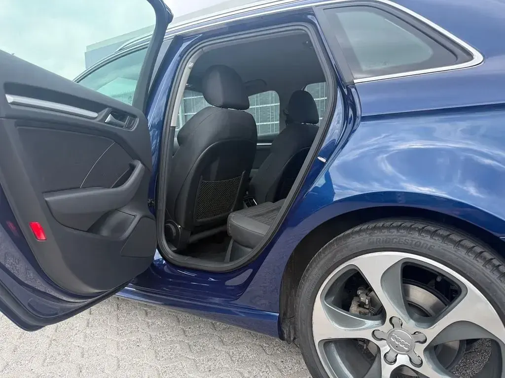 Gebraucht Audi A3 S-Line 150 PS (110 kW) 2015 Blau Limousine