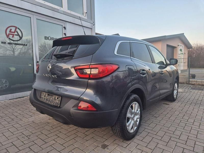 Gebraucht Renault Kadjar Life 131 PS (96 kW) 2017 Blau SUV