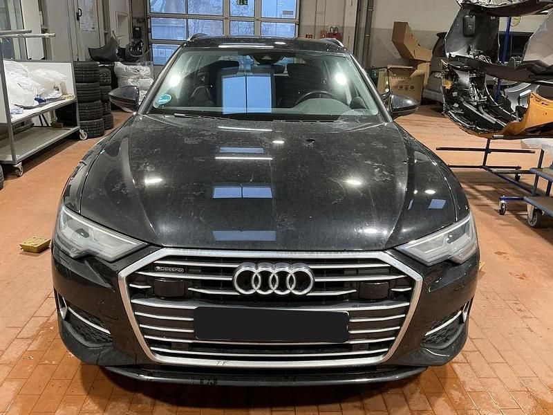 Gebraucht Audi A6 Sport 299 PS (219 kW) 2022 Mythosschwarz Kombi