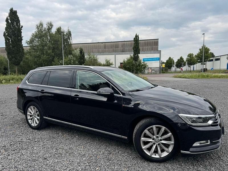 Schwarz Gebraucht 2015 VW Passat Kombi | 11.800 € (Superpreis) - Bild 1/4