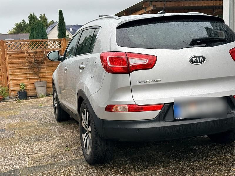 Gebraucht Kia Sportage 163 PS (119 kW) 2012 Silber SUV