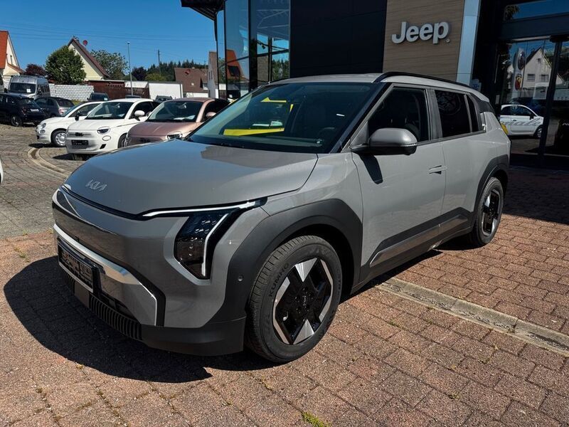 Grau Neu 2025 Kia EV3 4 SUV | 42.780 € (Fairer Preis) - Bild 1/4