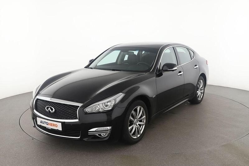 Schwarz Gebraucht 2017 Infiniti Q70 Premium Limousine | 20.890 € - Bild 1/3