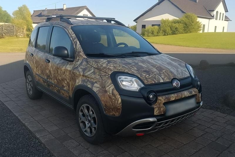 Grau Gebraucht 2018 Fiat Panda Cross Cross Kleinwagen | 10.800 € (Fairer Preis) - Bild 1/4