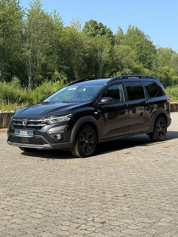 Schwarz Gebraucht 2022 Dacia Jogger Extreme Van / Kleinbus | 17.250 € (Fairer Preis) - Bild 1/3