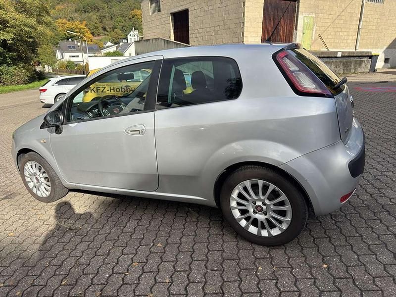 Gebraucht Fiat Punto Evo Active 77 PS (56 kW) 2010 Silber Kleinwagen