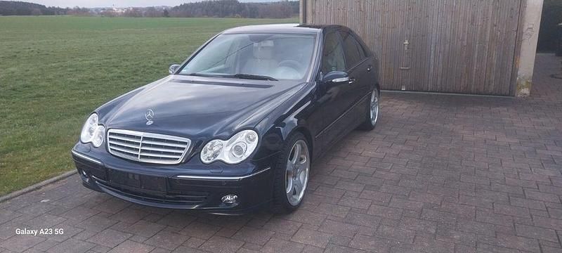 Gebraucht Mercedes 280 231 PS (169 kW) 2005 Blau Limousine